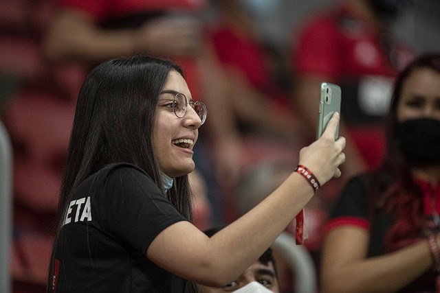 拿到50冠再退役，梅西已经是历史第一人了吗？